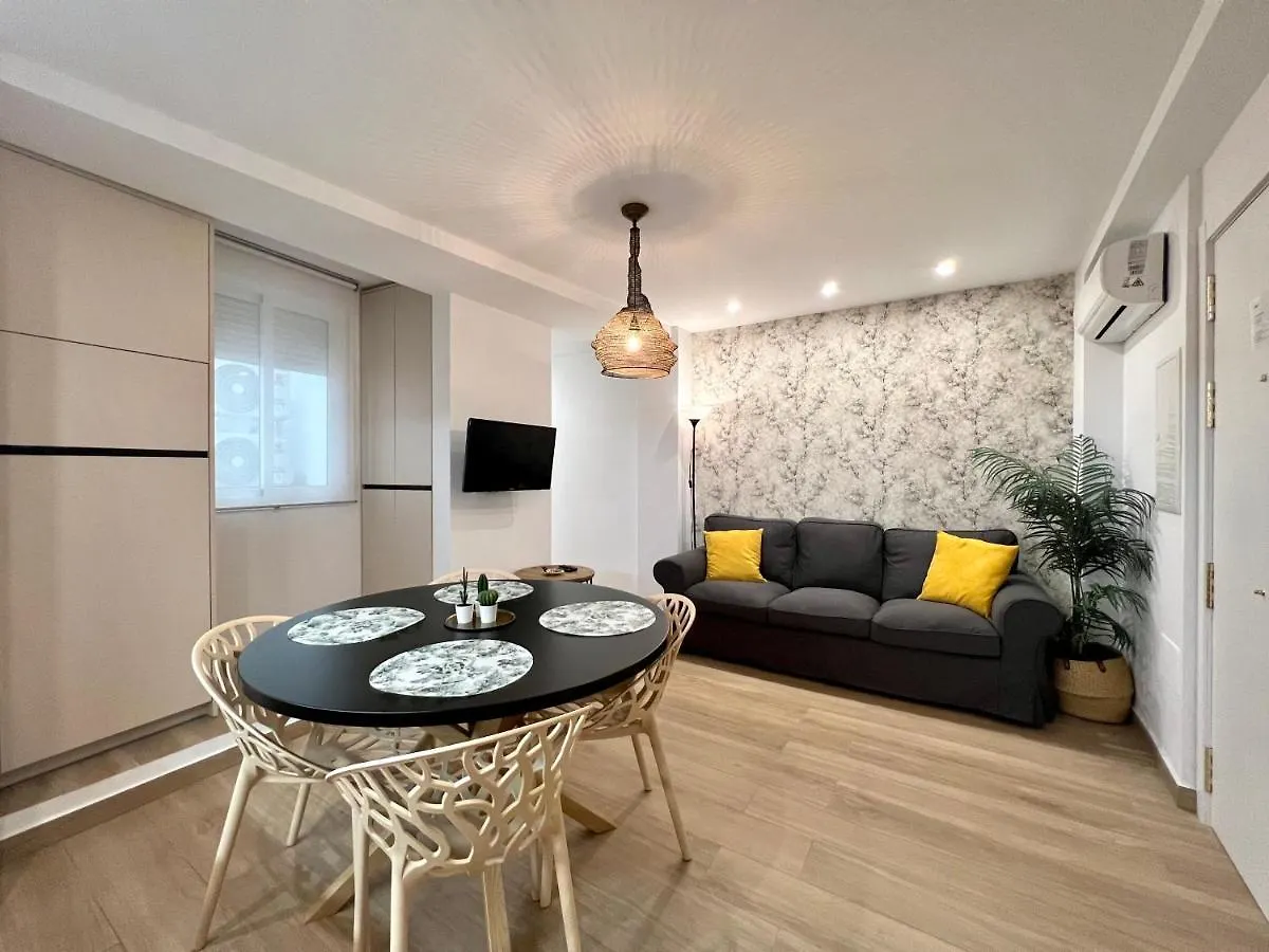 מאלגה Huerto & Private Patio In The Old Town By Ele Apartments